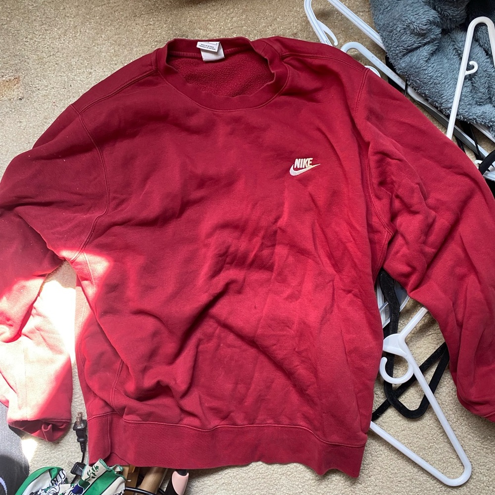 Wine Red Nike Crewneck L